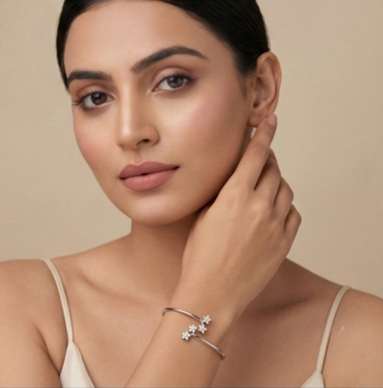Floral Star Open Bangle Bracelet in 925 Sterling Silver & Lab Grown Diamonds